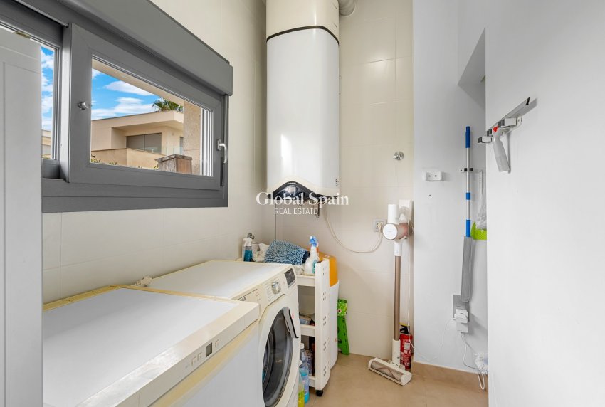 Venta - Villa -
ORIHUELA COSTA - Vistabella Golf