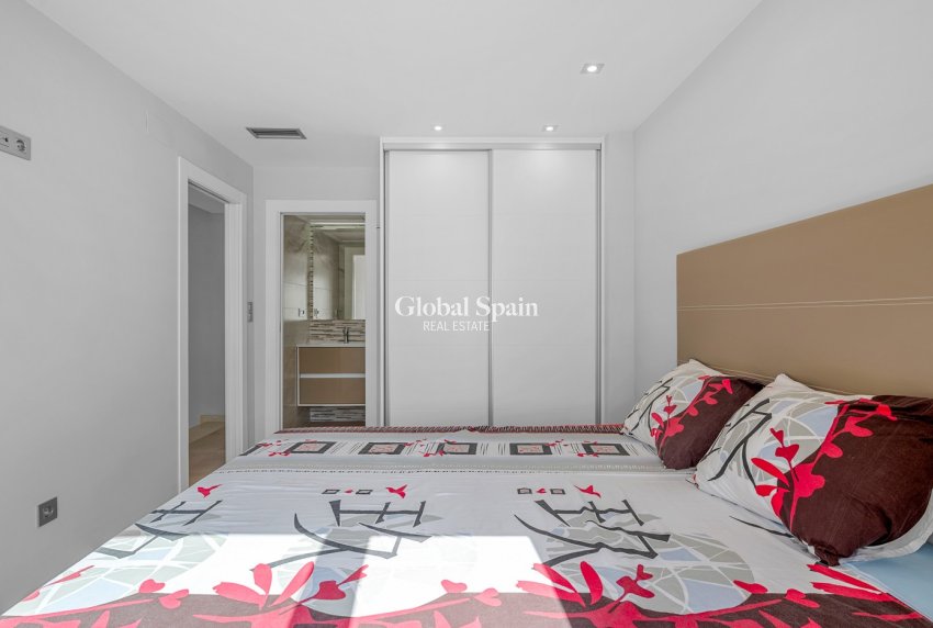 Venta - VILLA -
ORIHUELA - Inland