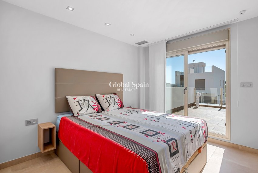 Venta - VILLA -
ORIHUELA - Inland