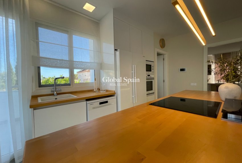 Venta - VILLA -
ORIHUELA - Inland