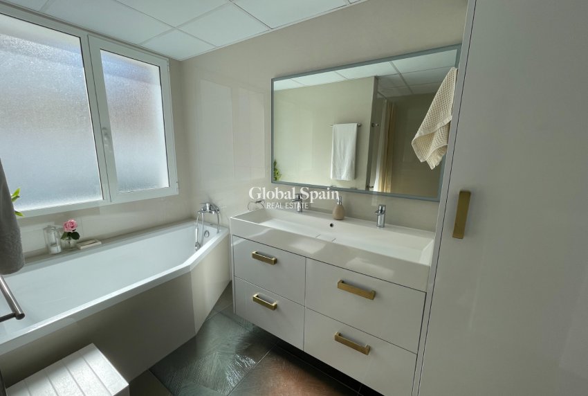 Venta - VILLA -
ORIHUELA - Inland