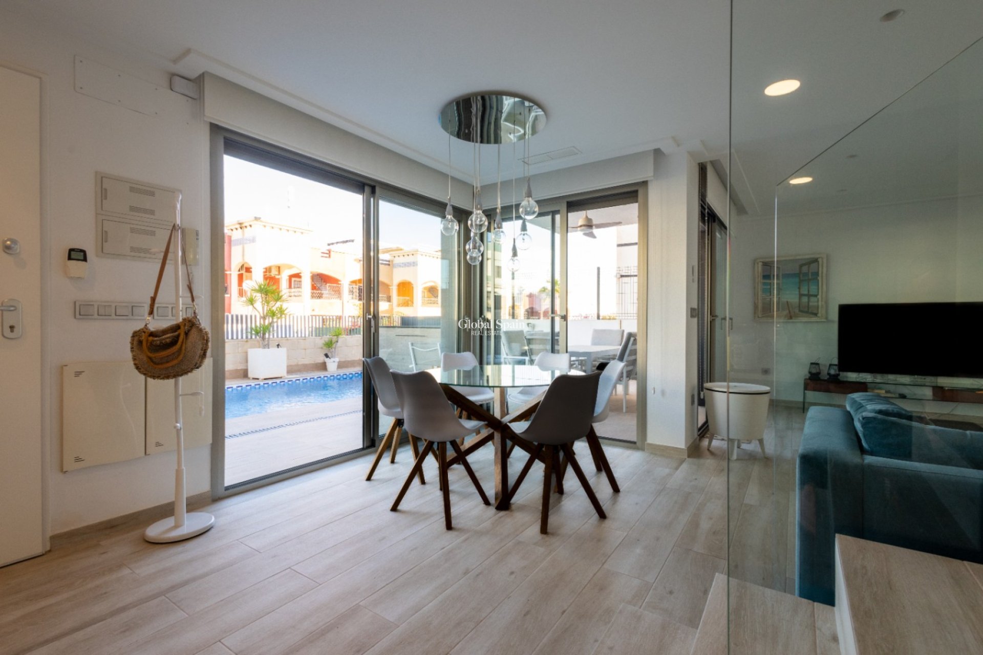 Venta - VILLA -
ORIHUELA - Inland