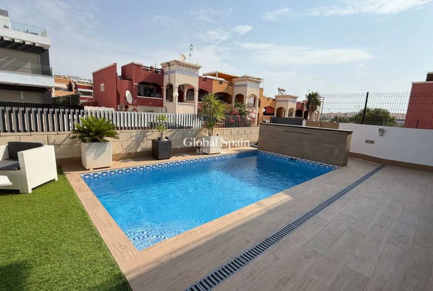 Venta - VILLA -
ORIHUELA - Inland