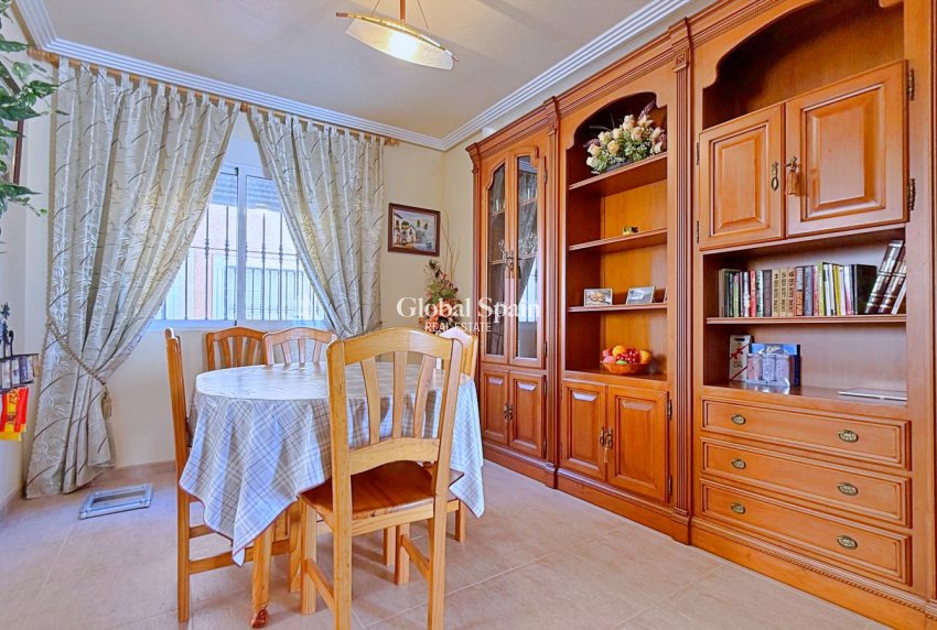 Venta - VILLA -
ORIHUELA - Inland