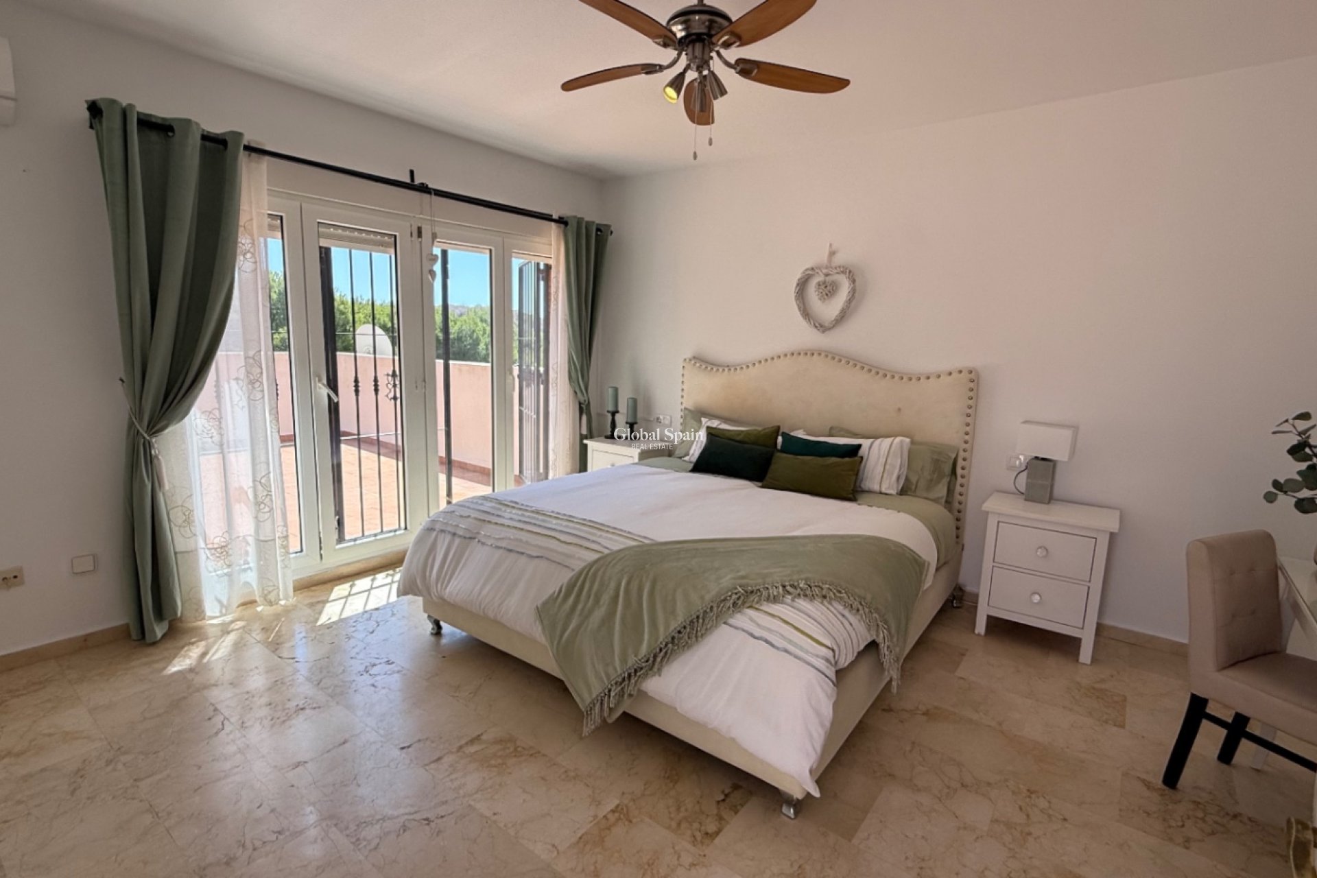 Venta - VILLA -
ORIHUELA - Inland