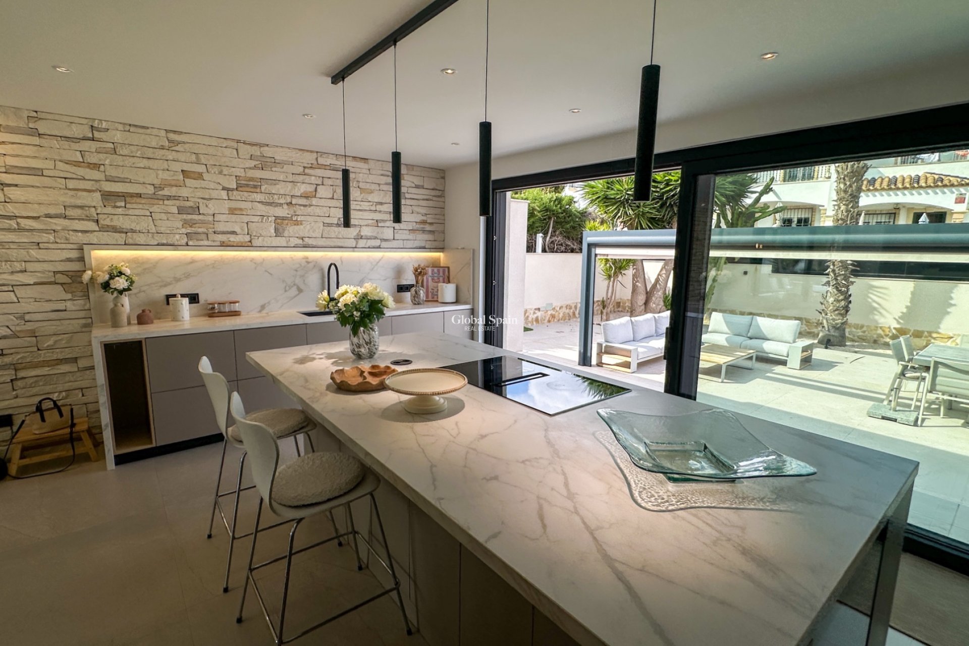 Venta - VILLA -
ORIHUELA - Inland