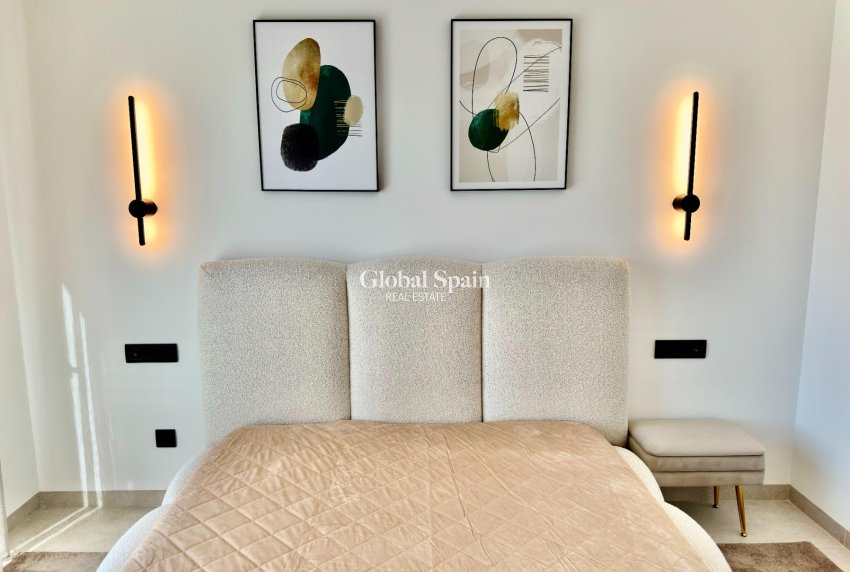 Venta - VILLA -
ORIHUELA - LAS COLINAS GOLF RESORT