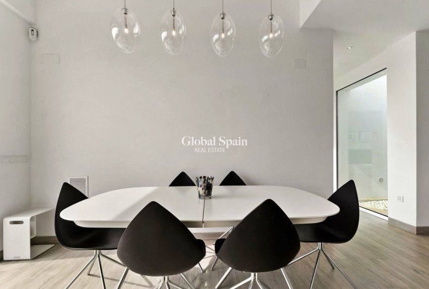 Venta - VILLA -
ORIHUELA - LAS COLINAS GOLF RESORT