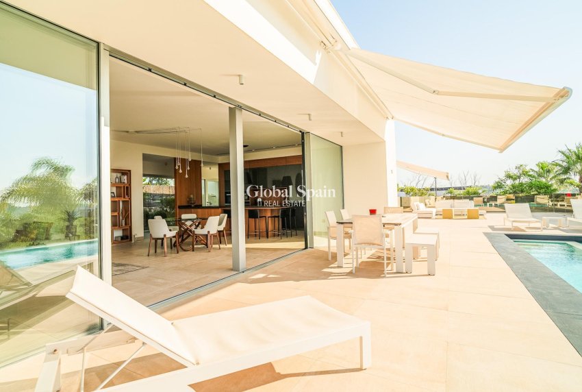 Venta - VILLA -
ORIHUELA - LAS COLINAS GOLF RESORT