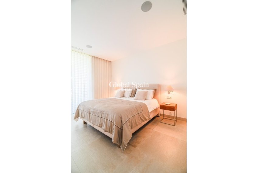 Venta - VILLA -
ORIHUELA - LAS COLINAS GOLF RESORT