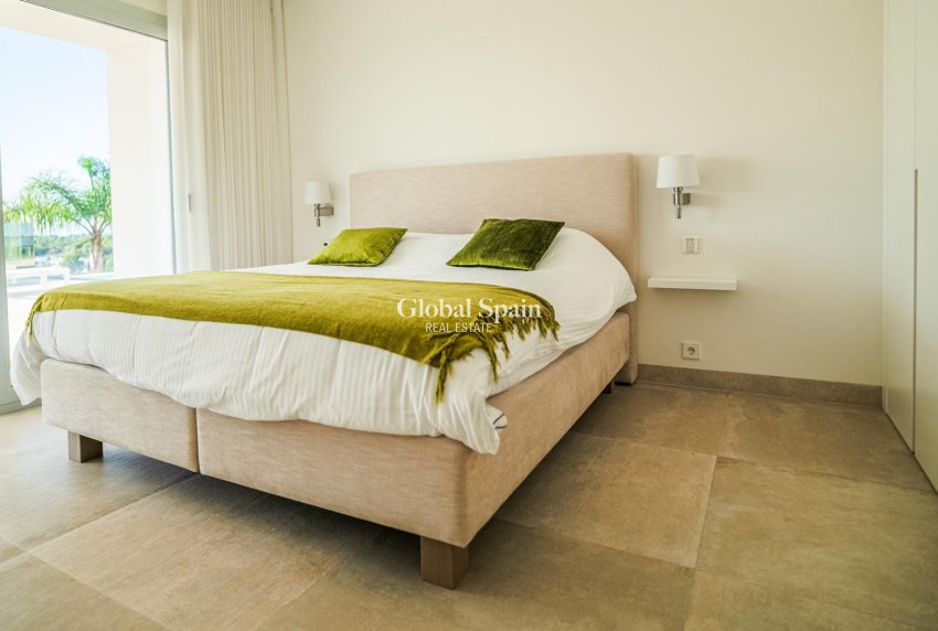 Venta - VILLA -
ORIHUELA - LAS COLINAS GOLF RESORT