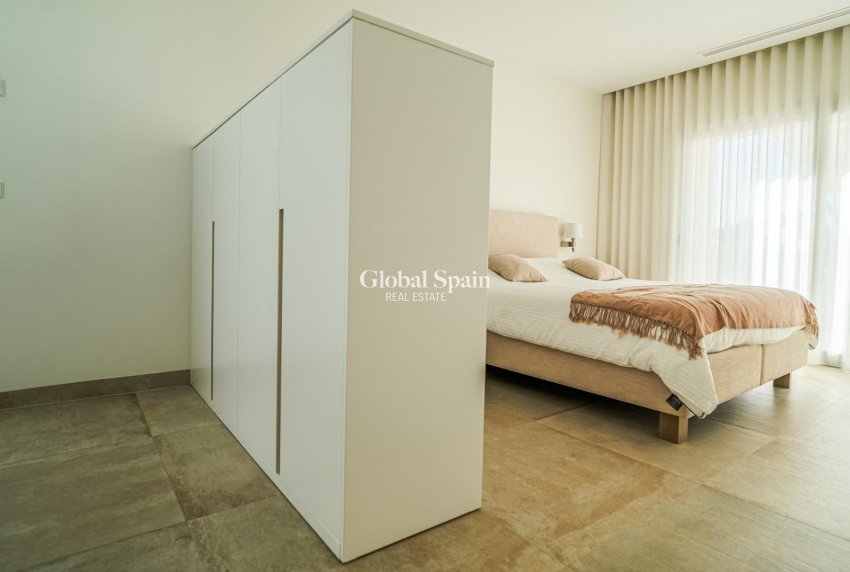 Venta - VILLA -
ORIHUELA - LAS COLINAS GOLF RESORT