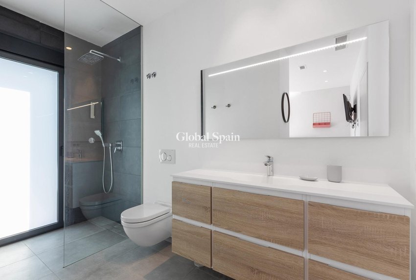 Venta - VILLA -
ORIHUELA - LAS COLINAS GOLF RESORT