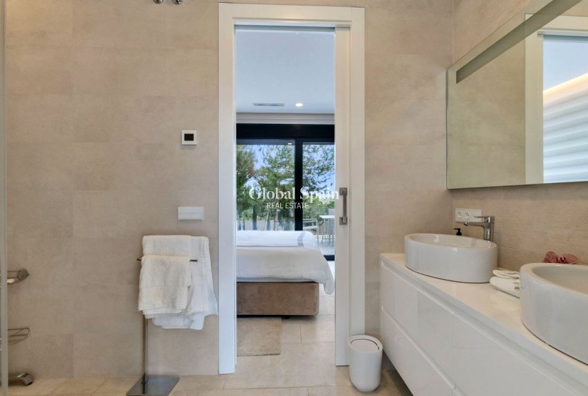 Venta - VILLA -
ORIHUELA - LAS COLINAS GOLF RESORT