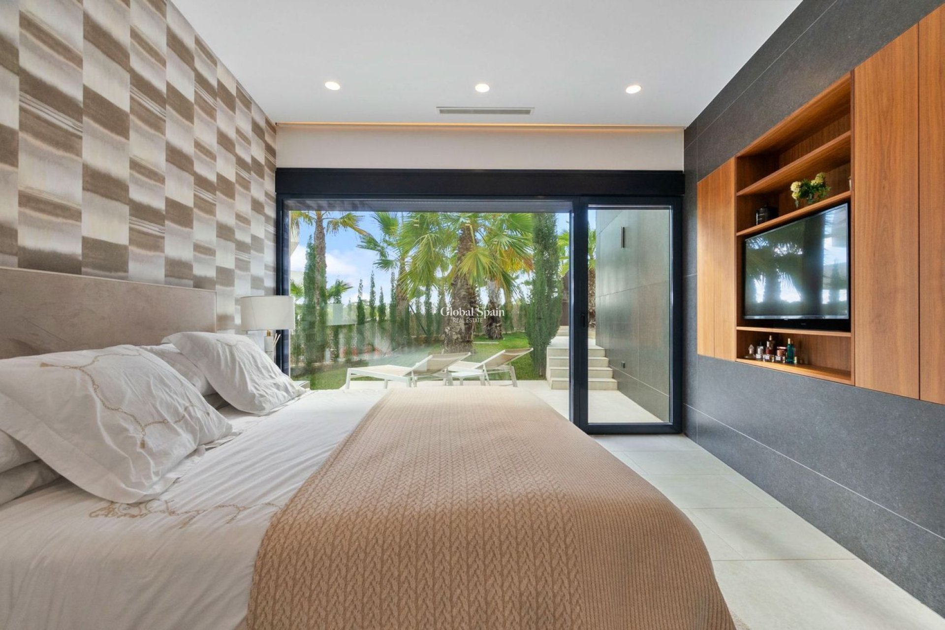 Venta - VILLA -
ORIHUELA - LAS COLINAS GOLF RESORT