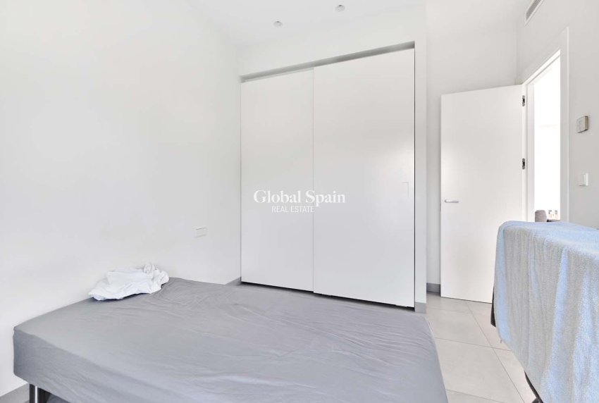 Venta - VILLA -
ORIHUELA - LAS COLINAS GOLF RESORT