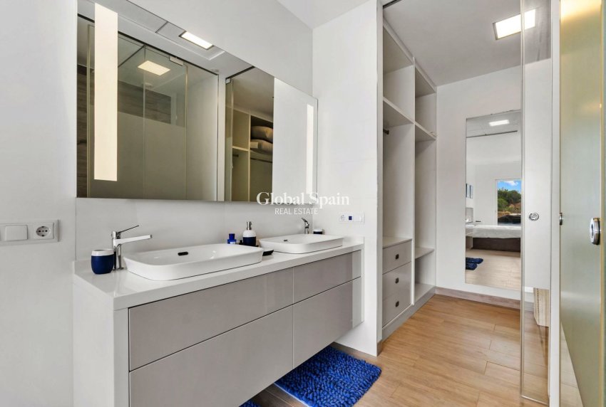 Venta - VILLA -
ORIHUELA - LAS COLINAS GOLF RESORT