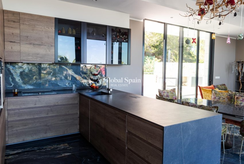 Venta - VILLA -
ORIHUELA - LAS COLINAS GOLF RESORT