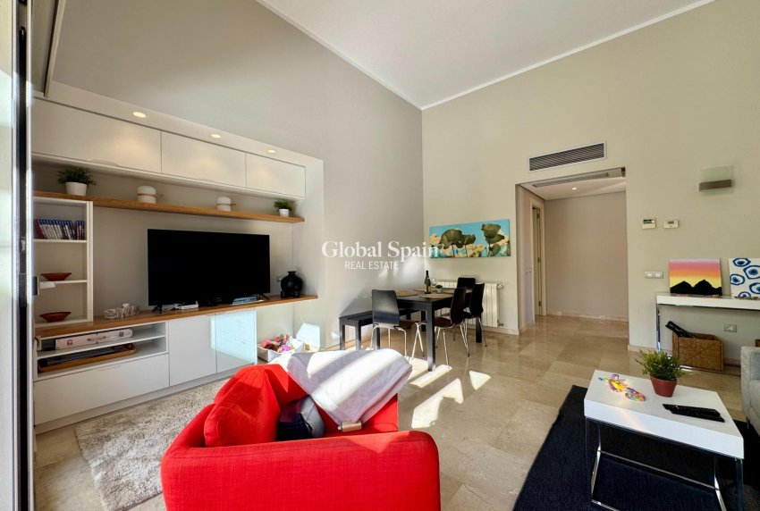 Venta - VILLA -
ORIHUELA - LAS COLINAS GOLF RESORT