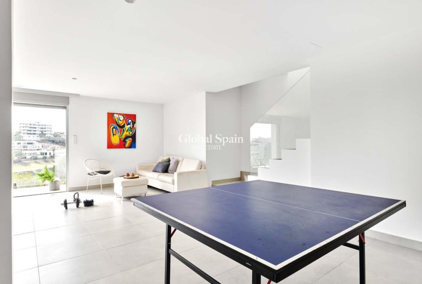 Venta - VILLA -
ORIHUELA - LAS COLINAS GOLF RESORT