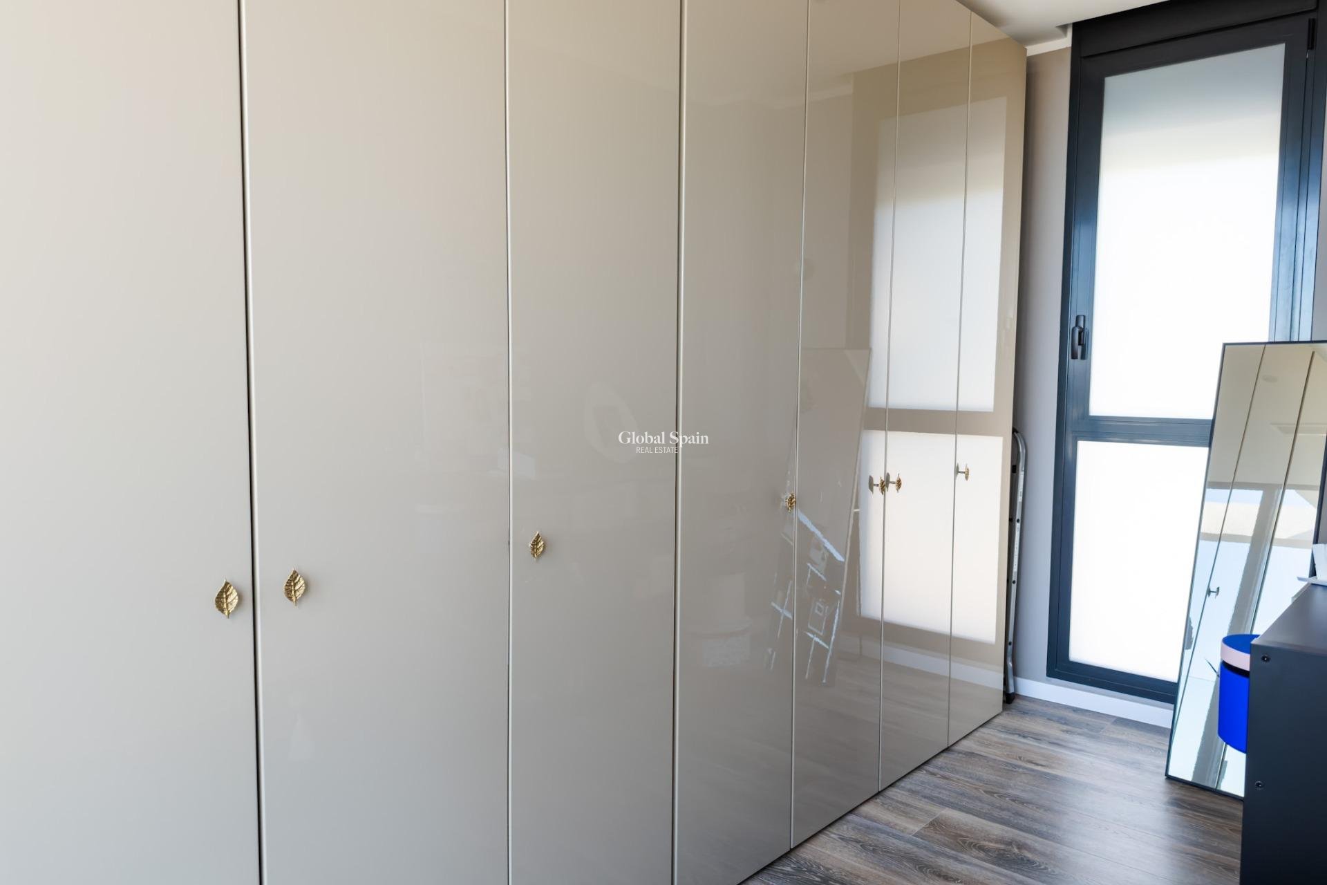 Venta - VILLA -
ORIHUELA - LAS COLINAS GOLF RESORT