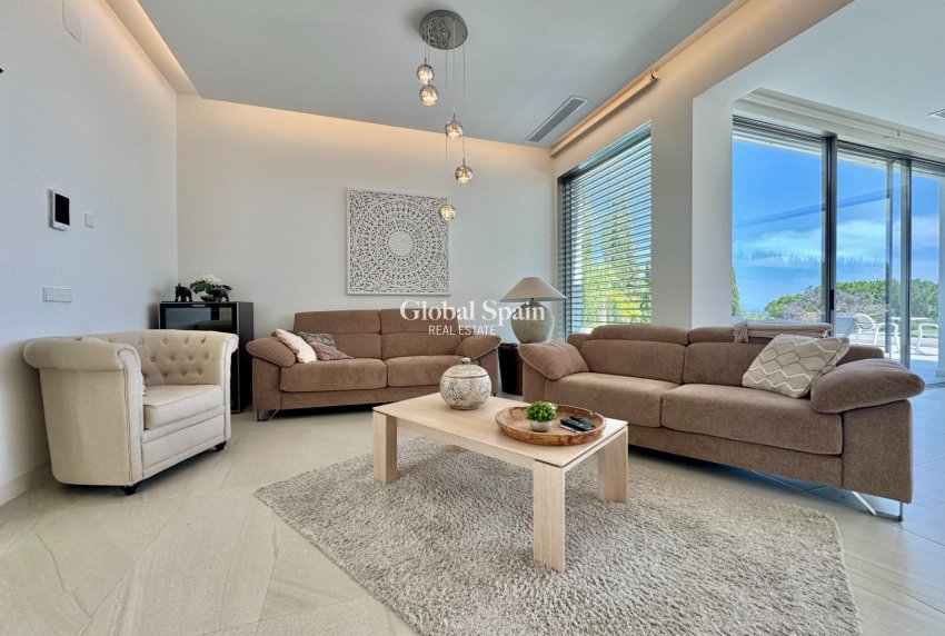 Venta - VILLA -
ORIHUELA - LAS COLINAS GOLF RESORT