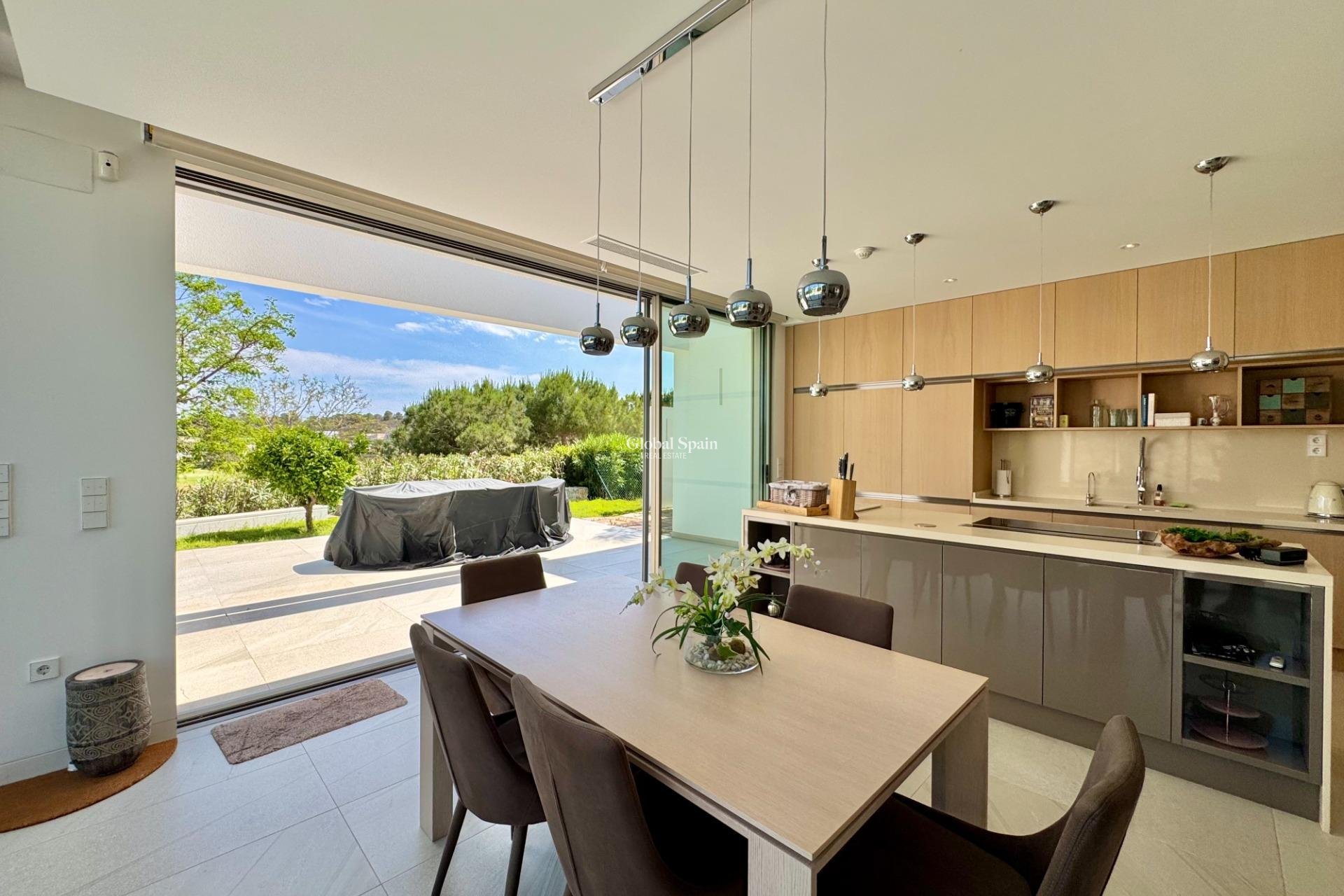 Venta - VILLA -
ORIHUELA - LAS COLINAS GOLF RESORT
