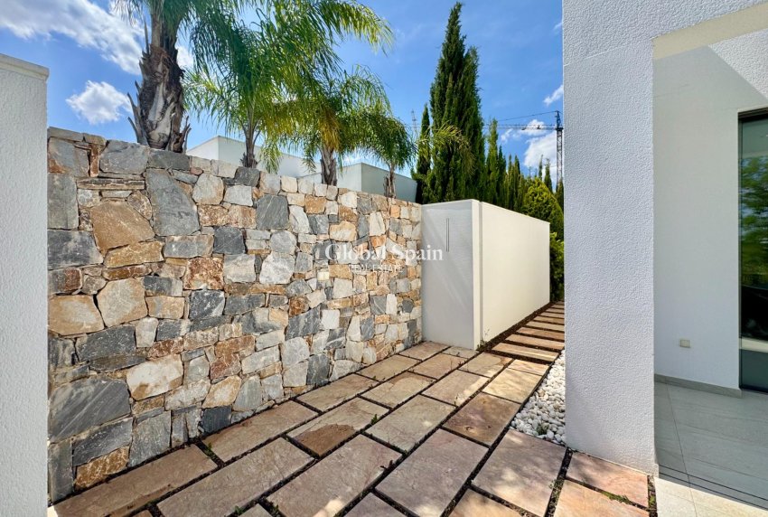 Venta - VILLA -
ORIHUELA - LAS COLINAS GOLF RESORT