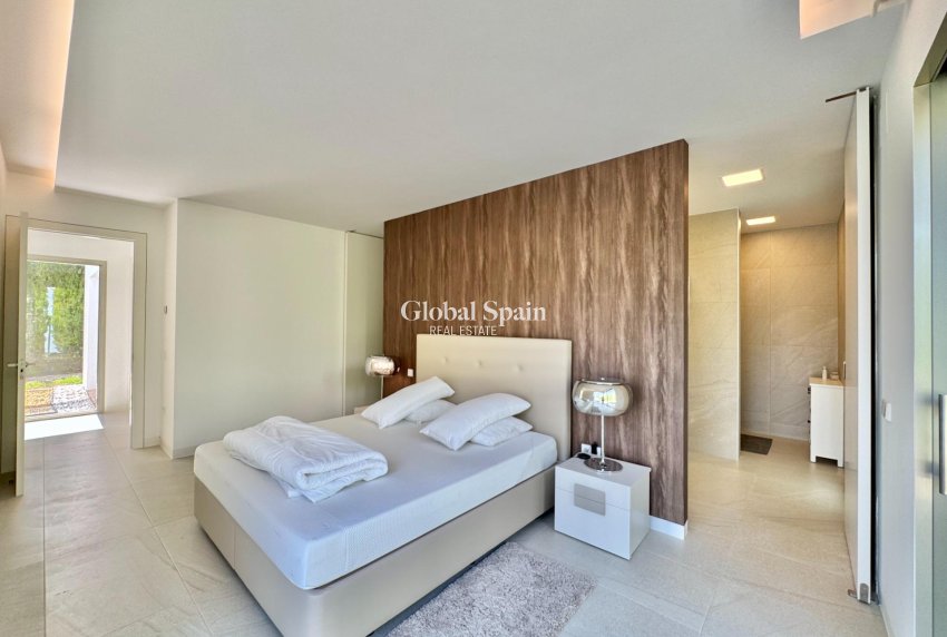 Venta - VILLA -
ORIHUELA - LAS COLINAS GOLF RESORT