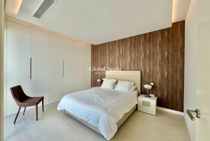 Venta - VILLA -
ORIHUELA - LAS COLINAS GOLF RESORT