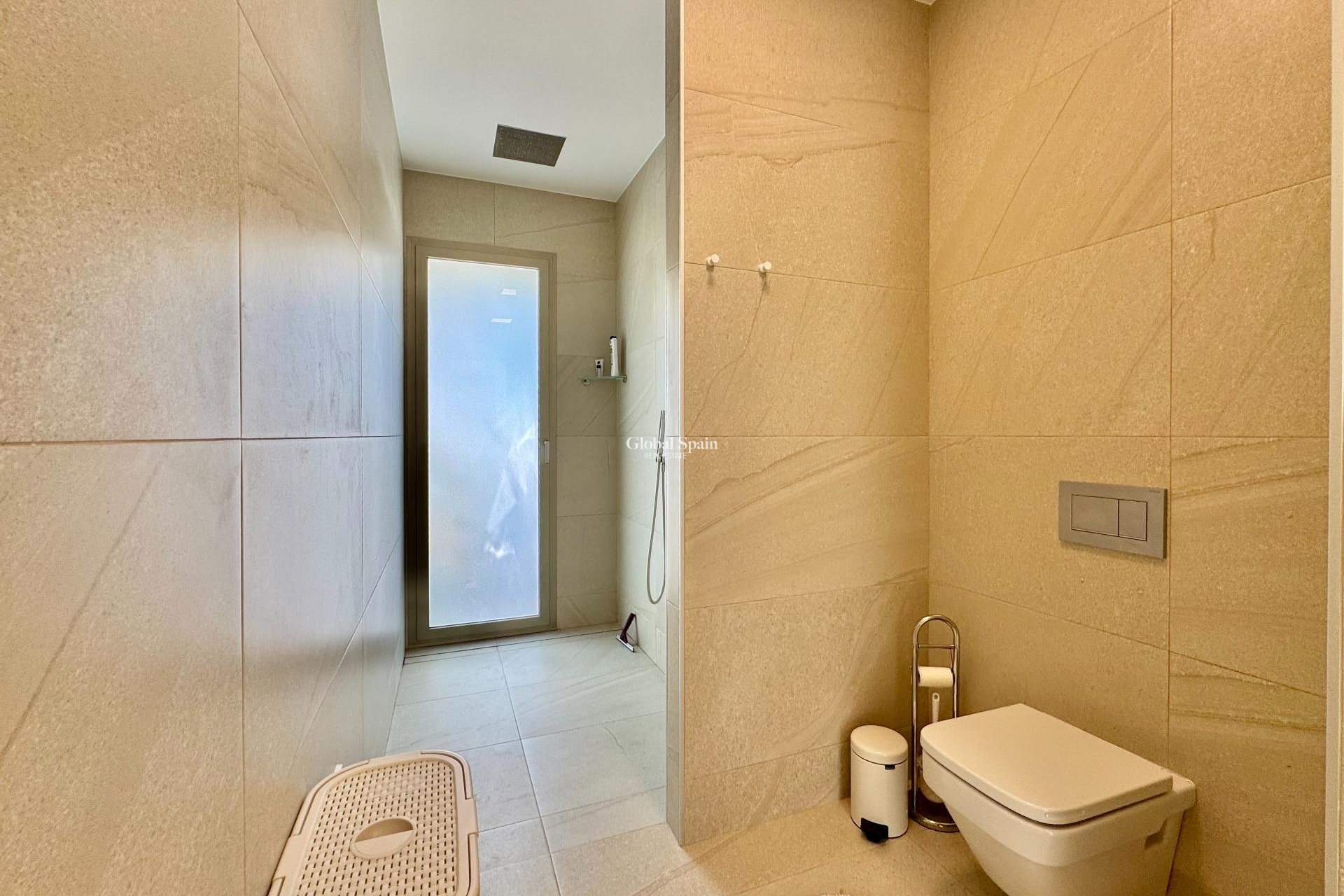 Venta - VILLA -
ORIHUELA - LAS COLINAS GOLF RESORT