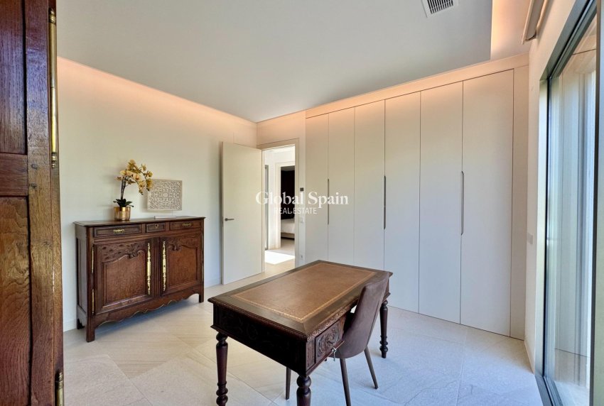Venta - VILLA -
ORIHUELA - LAS COLINAS GOLF RESORT