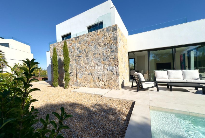 Venta - VILLA -
ORIHUELA - Las Colinas Golf