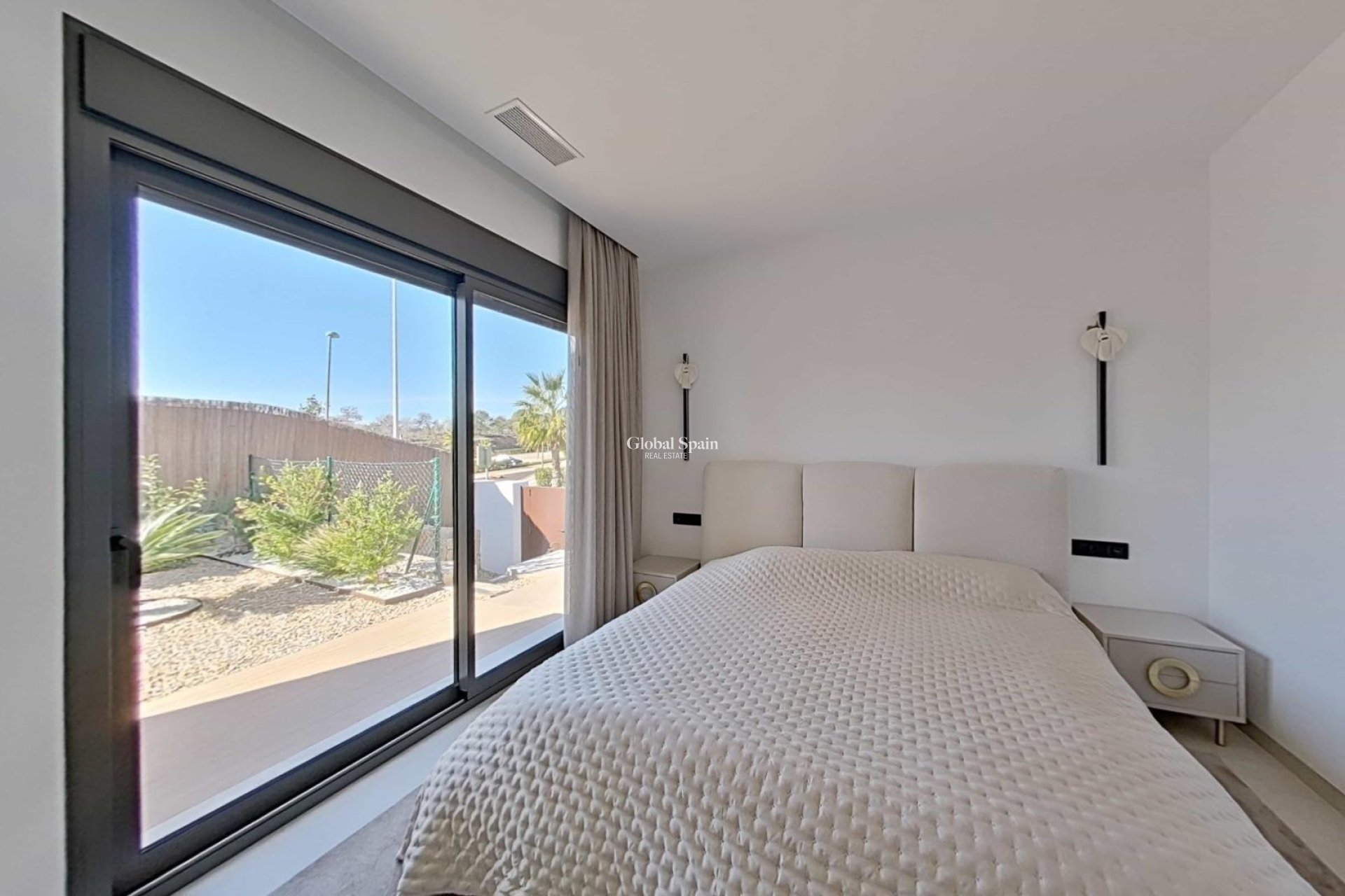 Venta - VILLA -
ORIHUELA - Las Colinas Golf