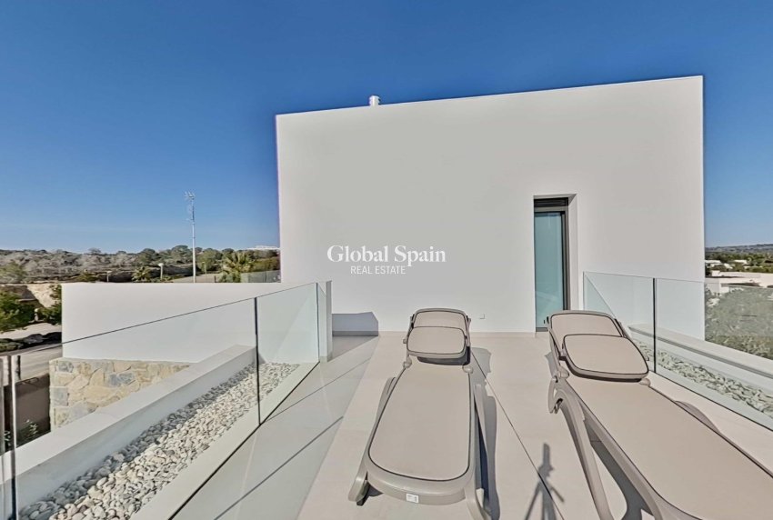 Venta - VILLA -
ORIHUELA - Las Colinas Golf