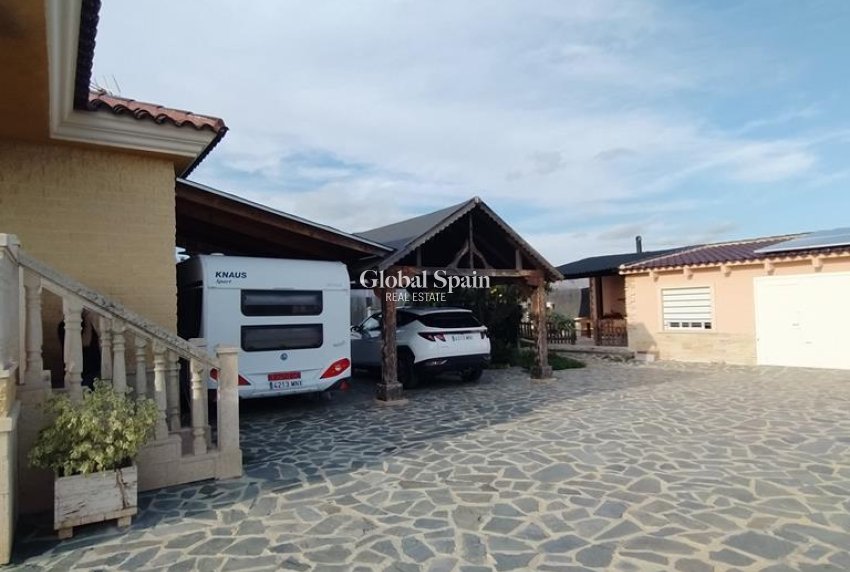 Venta - VILLA -
ORIHUELA - LOS DESEMPARADOS