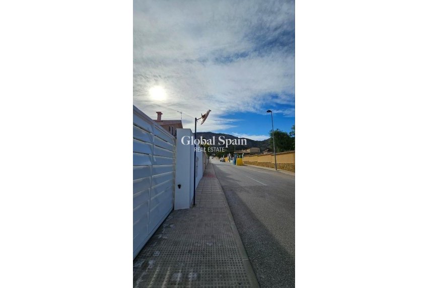 Venta - VILLA -
ORIHUELA - Urb. Montepinar