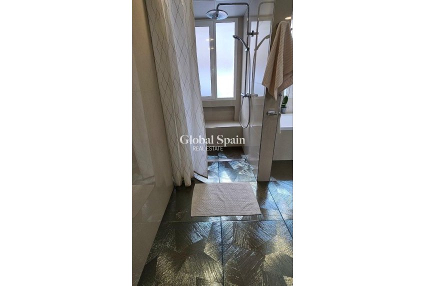 Venta - VILLA -
ORIHUELA - Urb. Montepinar