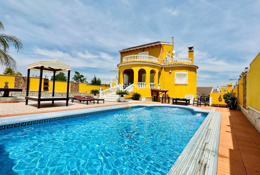 Venta - VILLA -
ORIHUELA - Urb. Montepinar