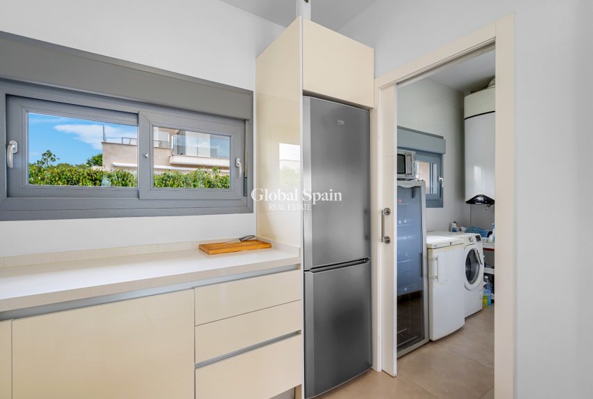 Venta - Villa -
ORIHUELA - Vistabella Golf