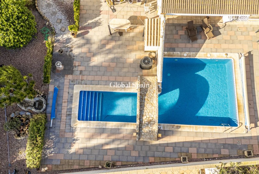 Venta - VILLA -
ORIHUELA