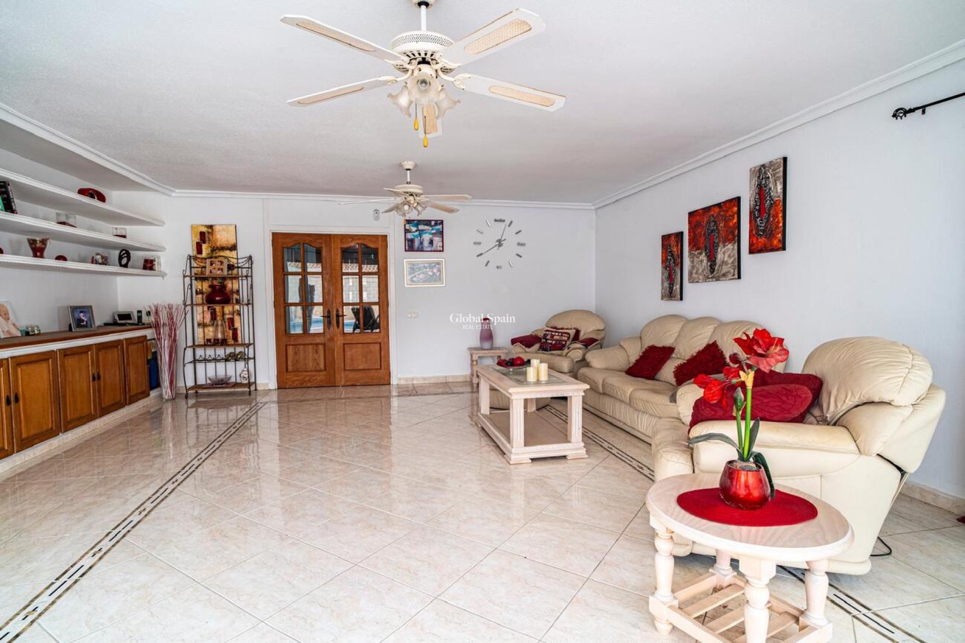 Venta - VILLA -
ORIHUELA