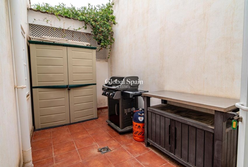 Venta - VILLA -
ORIHUELA