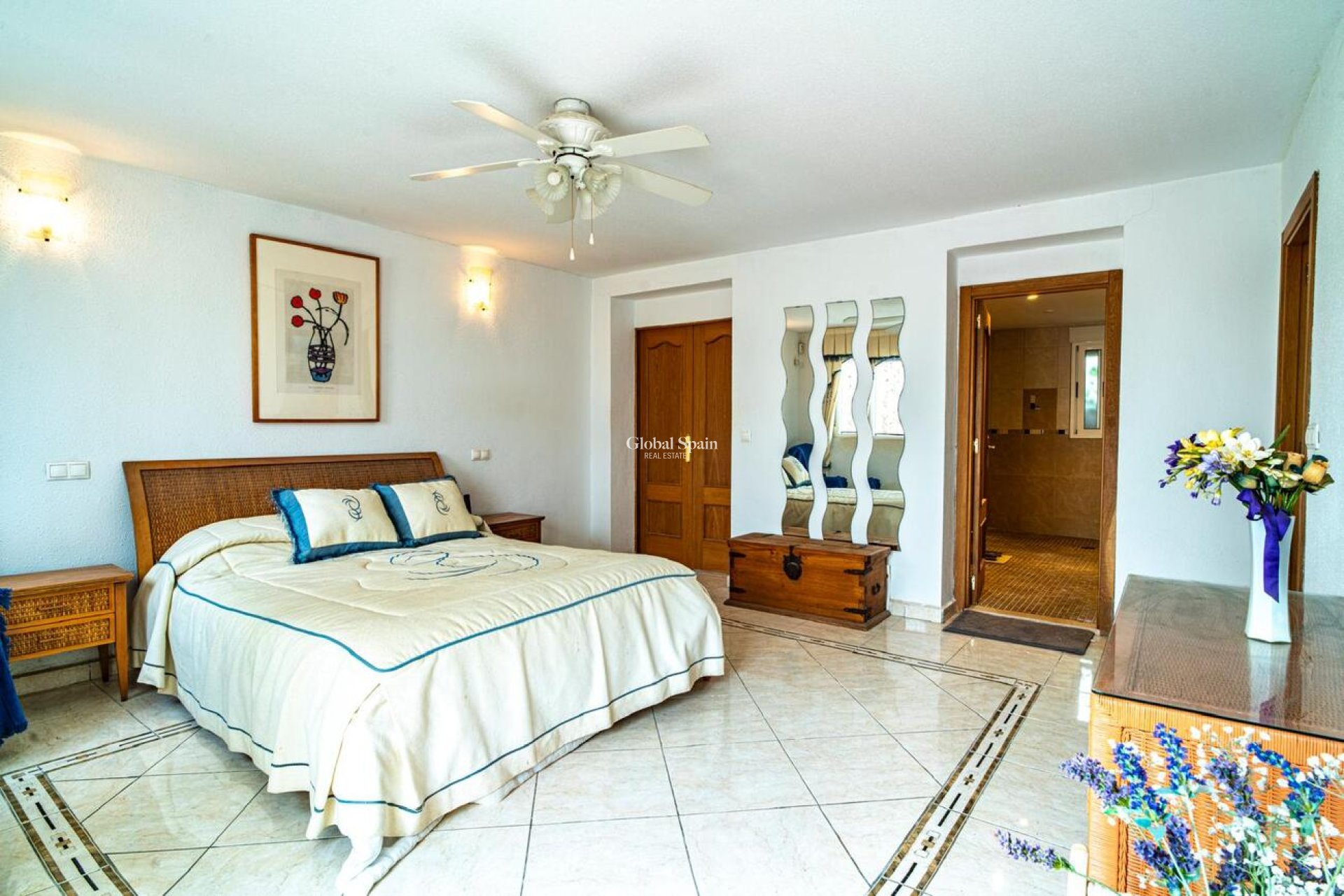 Venta - VILLA -
ORIHUELA