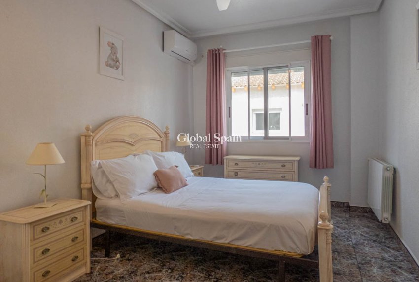 Venta - Villa -
ORIHUELA - 