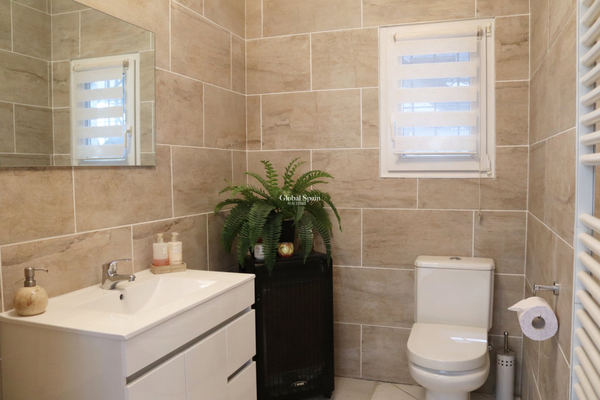 Venta - VILLA -
PARCENT - Inland