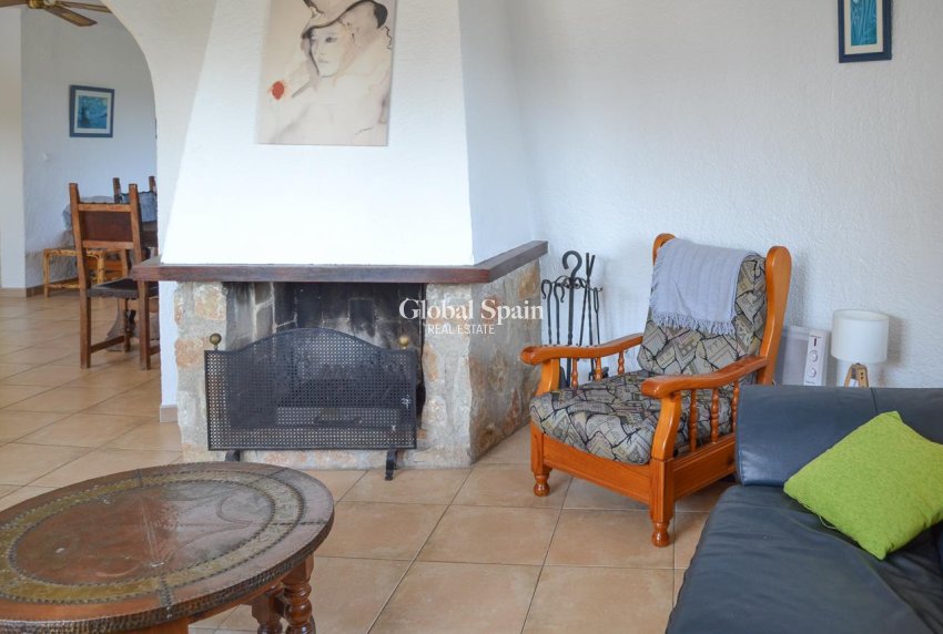 Venta - VILLA -
PEDREGUER - Inland