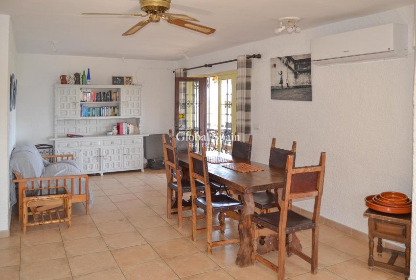 Venta - VILLA -
PEDREGUER - Inland