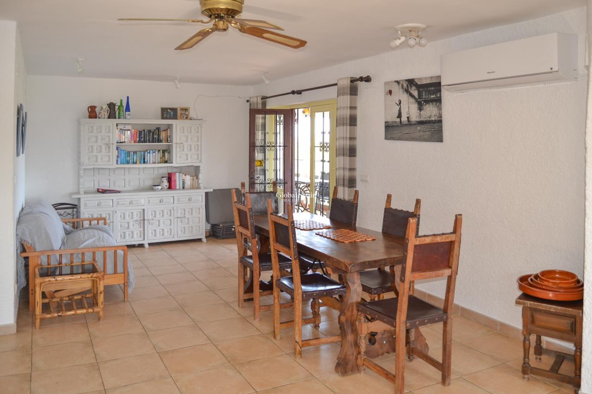 Venta - VILLA -
PEDREGUER - Inland