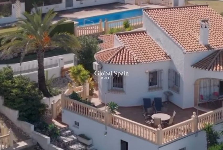 Venta - VILLA -
PEDREGUER - Inland